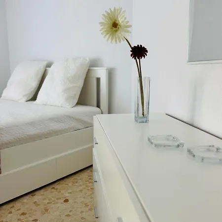 アパート Parking Free Confort Flat In マラガ