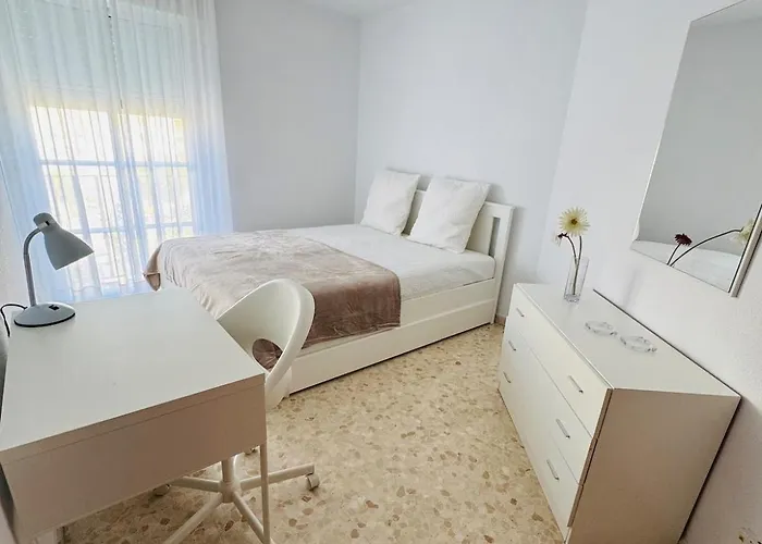 Parking Free Confort Flat In Málaga